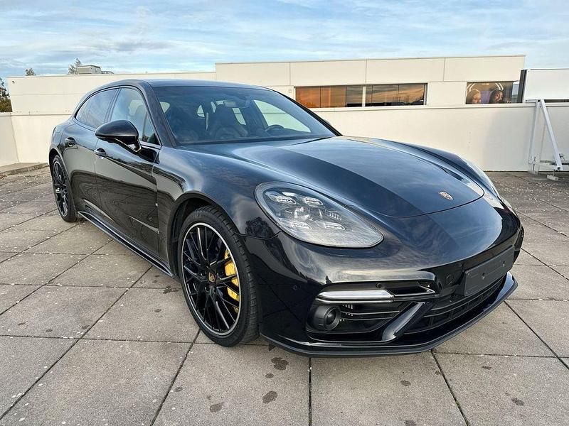 Schwarz Gebraucht 2019 Porsche Panamera S E-Hybrid Sport Turismo Limousine | 79.864 € - Bild 1/4