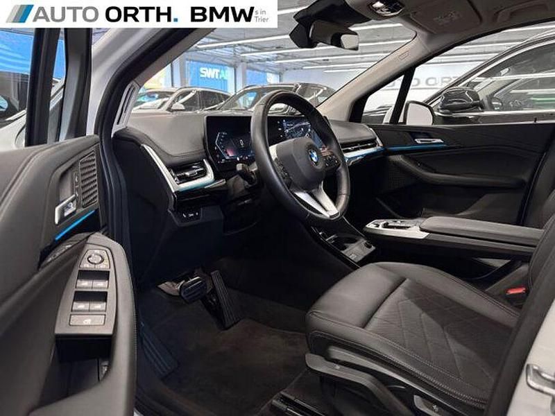 Gebraucht BMW 218 Active Tourer Performance 150 PS (110 kW) 2022 Weiß Van / Kleinbus