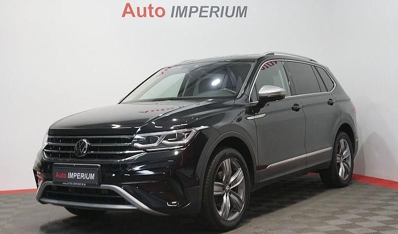 Gebraucht VW Tiguan Allspace Elegance 150 PS (110 kW) 2022 Schwarz SUV