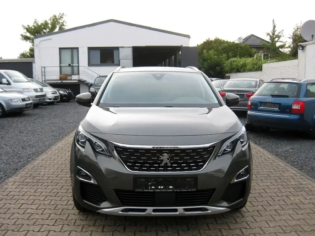 Gebraucht Peugeot 3008 Allure 131 PS (96 kW) 2018 Grau SUV