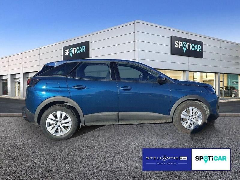Gebraucht Peugeot 3008 Active 131 PS (96 kW) 2023 Blau SUV