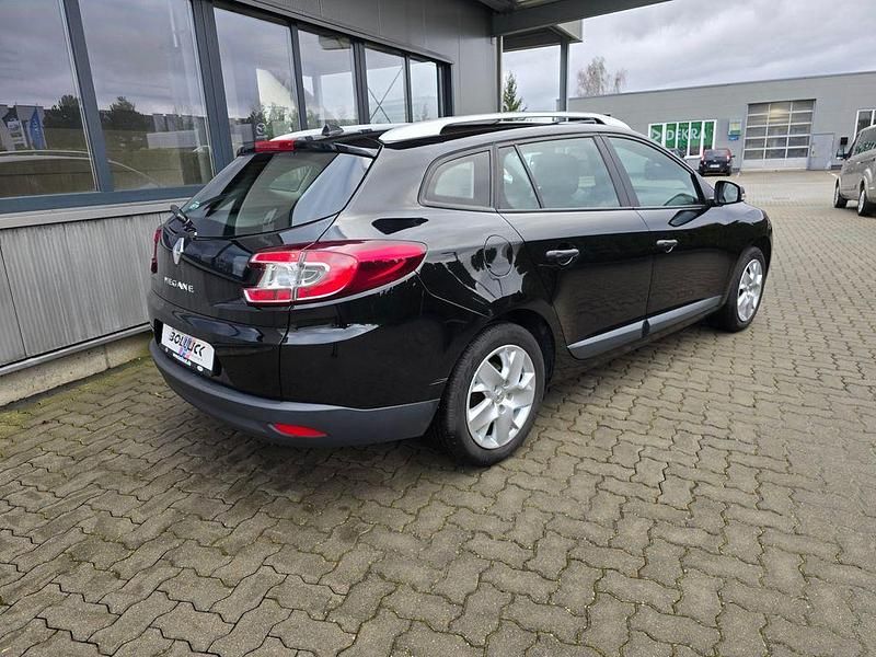 Gebraucht Renault Mégane III 101 PS (74 kW) 2013 Schwarz Limousine