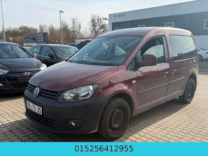 Gebraucht VW Caddy Trendline 105 PS (77 kW) 2011 Rot Van / Kleinbus