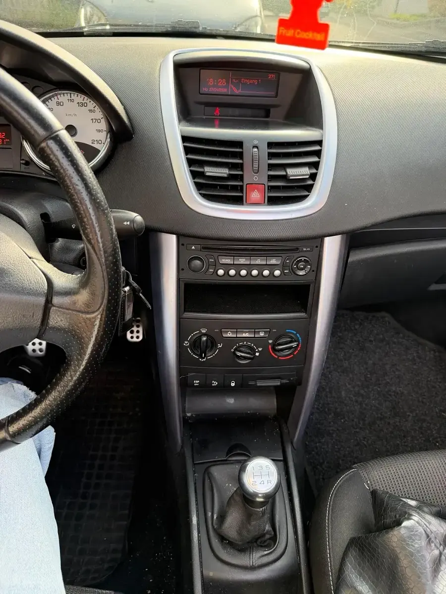 Gebraucht Peugeot 207 CC 150 PS (110 kW) 2008 Schwarz Cabrio