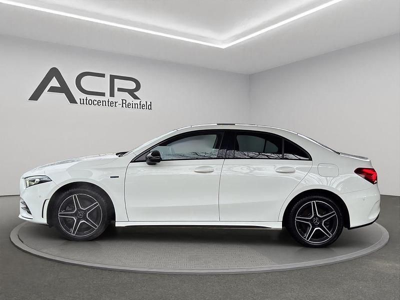 Gebraucht Mercedes A250 AMG 160 PS (117 kW) 2021 Weiß Limousine