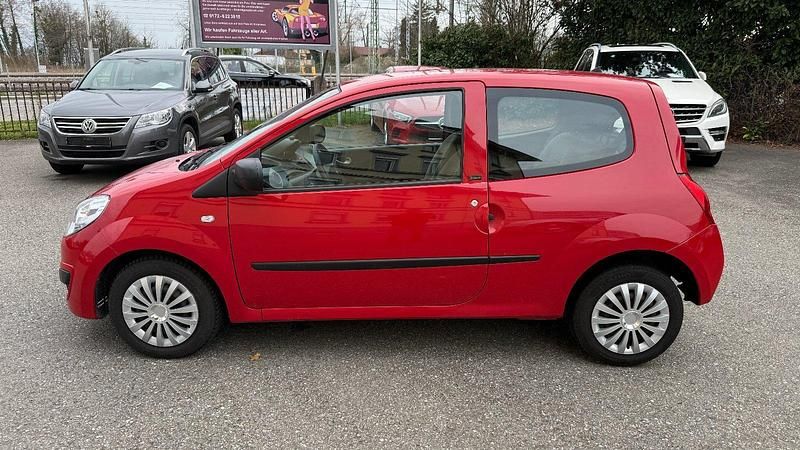 Gebraucht Renault Twingo 58 PS (42 kW) 2011 Rot Kleinwagen