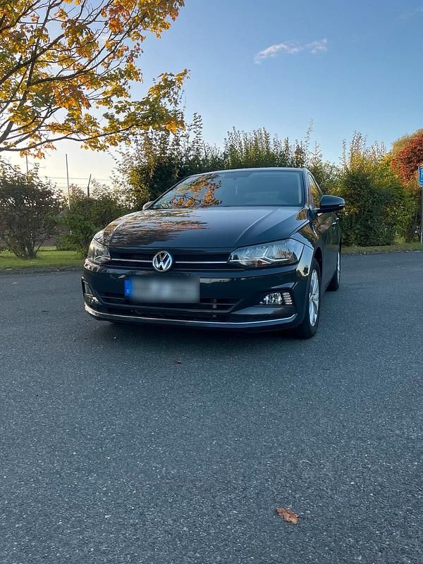 Grau Gebraucht 2019 VW Polo Highline Kleinwagen | 11.090 € (Guter Preis) - Bild 1/4