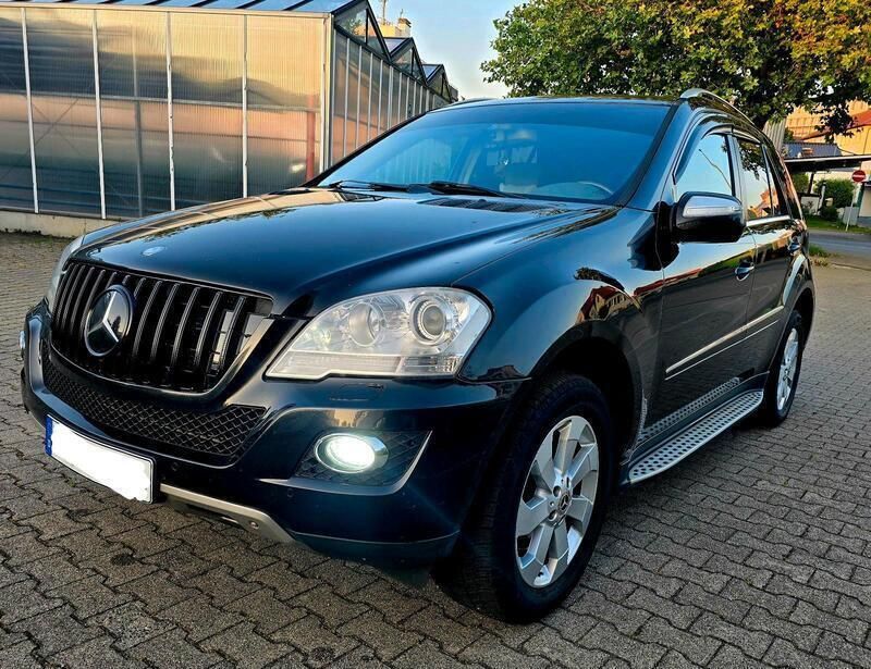 Schwarz Gebraucht 2010 Mercedes 350 SUV | 12.999 € - Bild 1/4