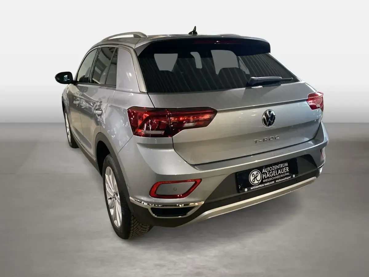 Second-hand VW T-Roc Style 150 CP (110 kW) 2025 SUV