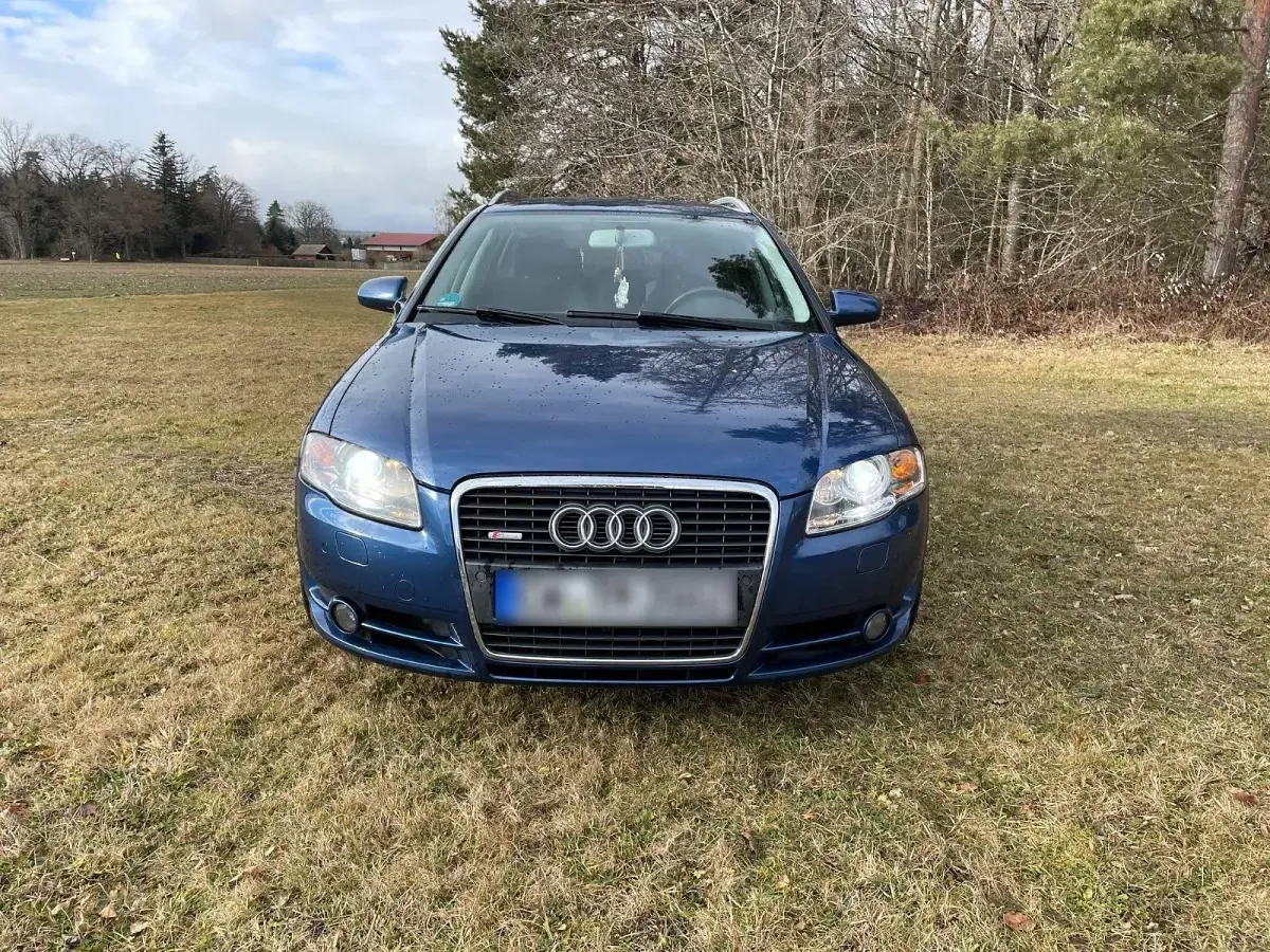 Gebraucht Audi A4 Comfort 163 PS (119 kW) 2004 Blau Kombi