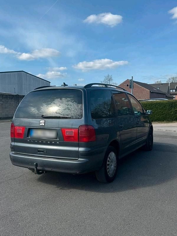 Gebraucht Seat Alhambra 116 PS (85 kW) 2008 Blau Van / Kleinbus