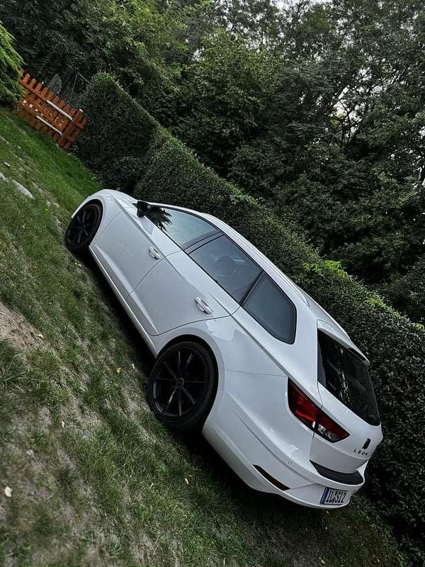 Usado Seat Leon ST 131 HP (96 kW) 2020 Carrinha