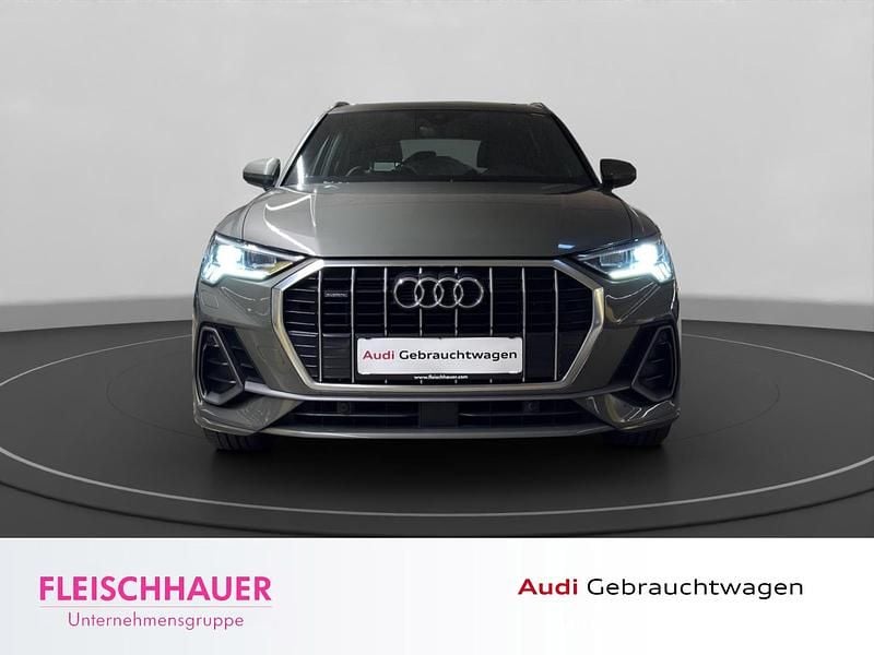 Gebraucht Audi Q3 S-Line 190 PS (139 kW) 2019 Grau SUV