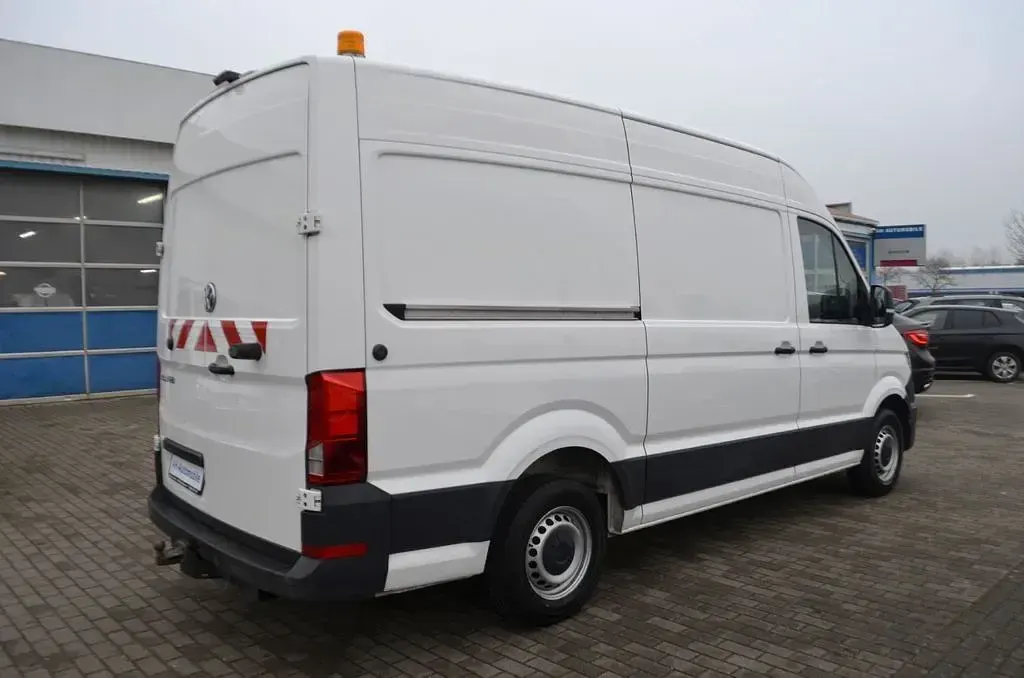 Gebraucht VW Crafter 177 PS (130 kW) 2023 Candyweiss Van