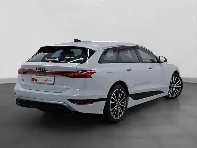 Gebraucht Audi A6 e-tron Performance 269 kW (367 PS) 2025 Gletscherweiß metallic Kombi