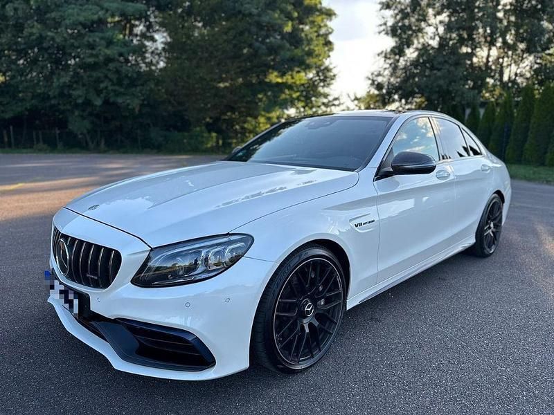 Weiß Gebraucht 2019 Mercedes C63 AMG AMG Limousine | 43.500 € - Bild 1/4
