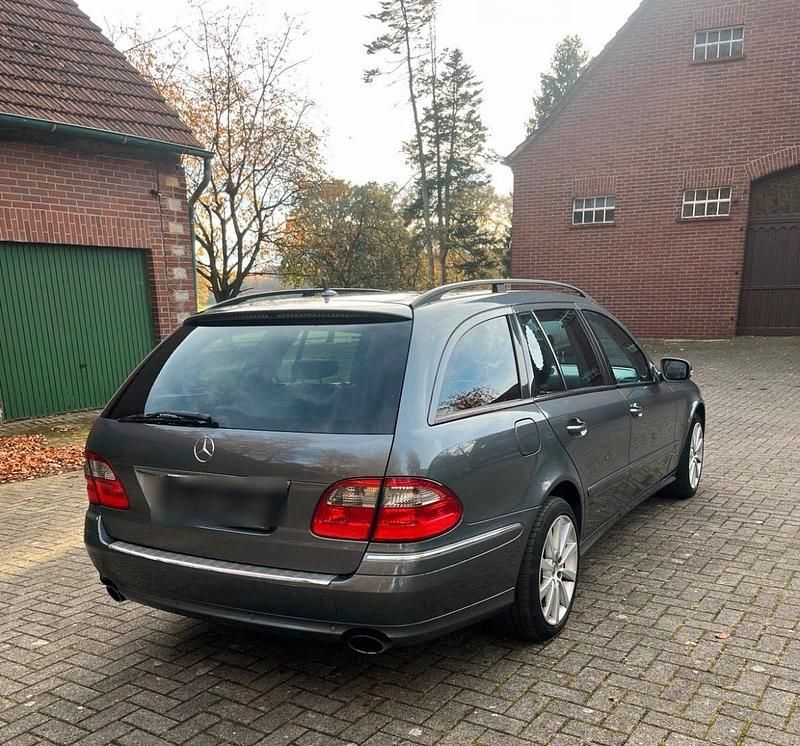 Gebraucht Mercedes E350 272 PS (200 kW) 2007 Silber Kombi