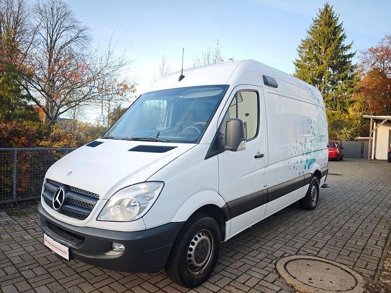 Weiß Gebraucht 2010 Mercedes 316 Van | 12.990 € (Fairer Preis) - Bild 1/4
