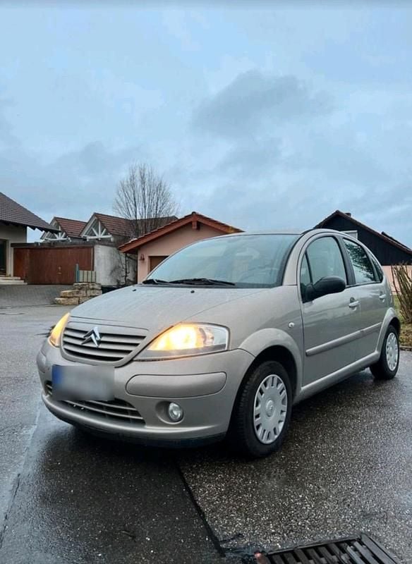 Gebraucht Citroën C3 Exclusive 73 PS (53 kW) 2003 Gold Kleinwagen