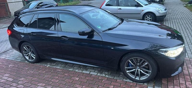 Gebraucht BMW 530 Shadowline 265 PS (194 kW) 2018 Schwarz Kombi