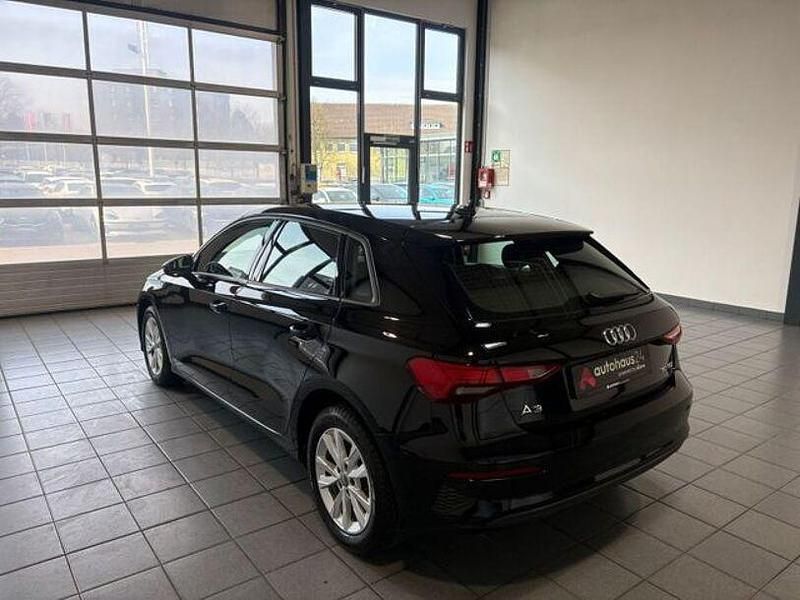 Gebraucht Audi A3 Basis 116 PS (85 kW) 2021 Schwarz Limousine