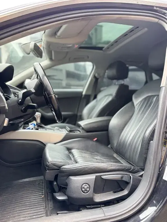Gebraucht Audi A6 Sport 245 PS (180 kW) 2012 Schwarz Limousine