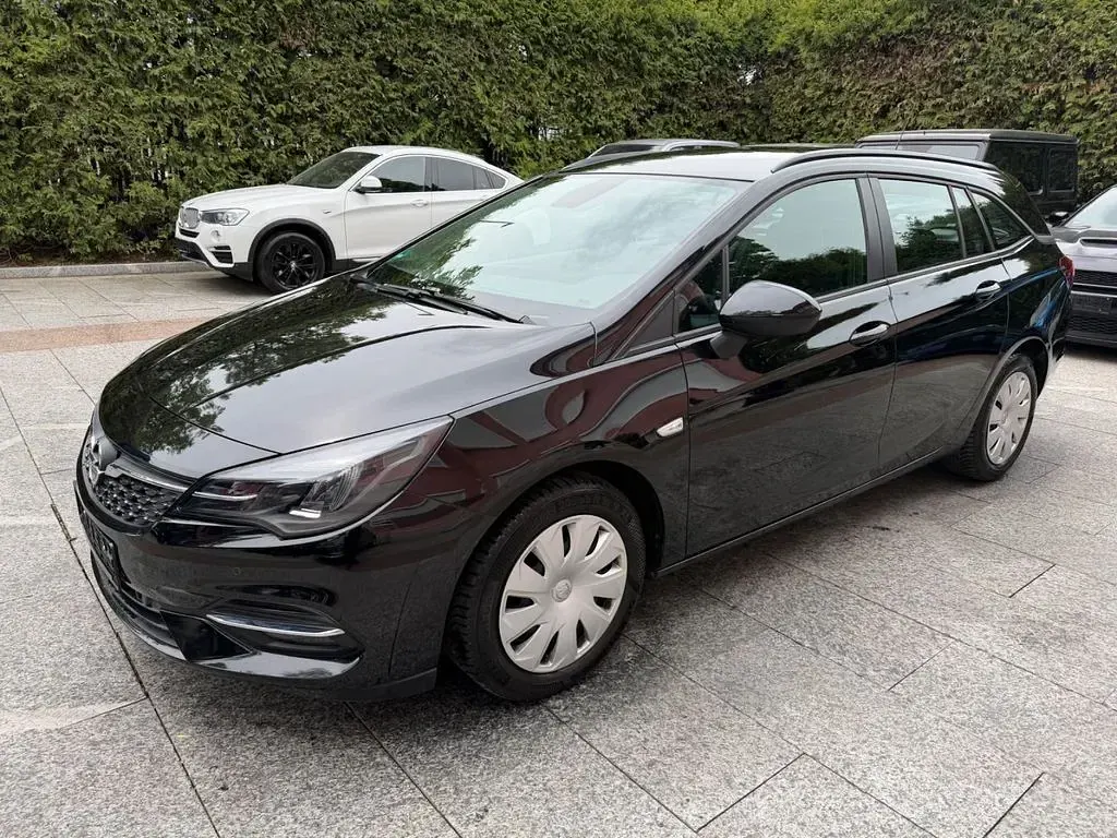 Gebraucht Opel Astra 131 PS (96 kW) 2020 Schwarz Kombi