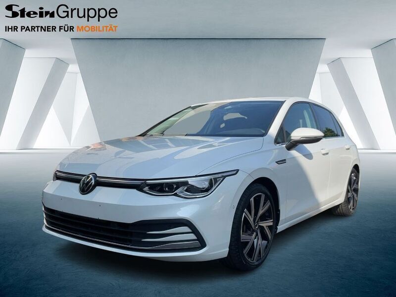 Weiß Gebraucht 2022 VW Golf VIII Style Limousine | 27.660 € (Fairer Preis) - Bild 1/4