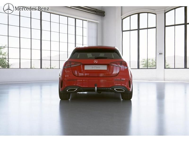 Gebraucht Mercedes A250 AMG 224 PS (164 kW) 2018 Jupiterrot Limousine