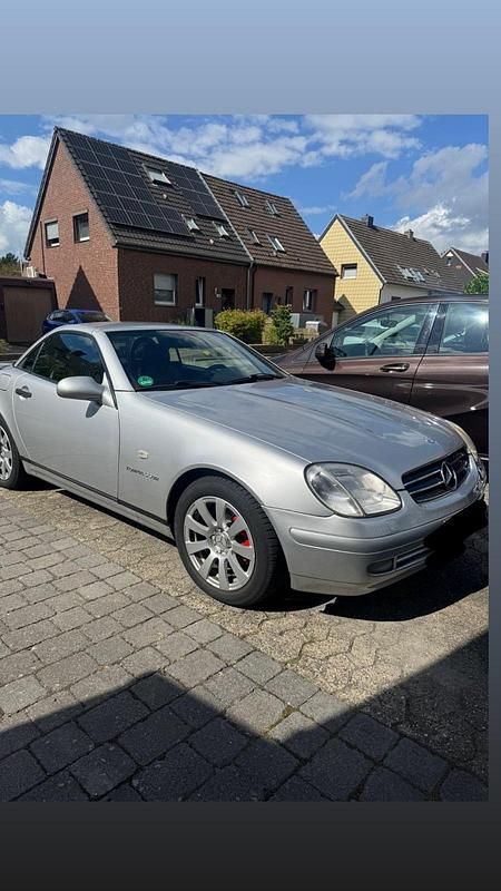 Silber Gebraucht 1997 Mercedes SLK230 Cabrio | 4.300 € (Guter Preis) - Bild 1/4