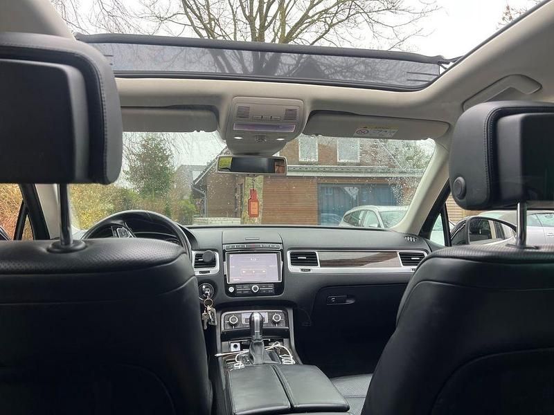 Gebraucht VW Touareg Terrain Tech 262 PS (192 kW) 2016 Schwarz SUV