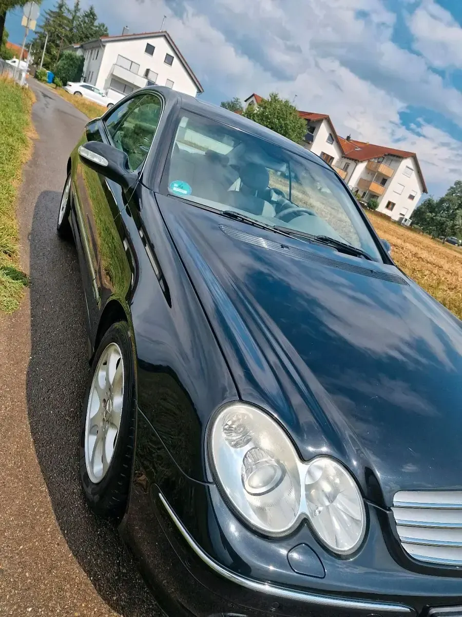 Gebraucht Mercedes CLK240 170 PS (125 kW) 2005 Schwarz Coupé