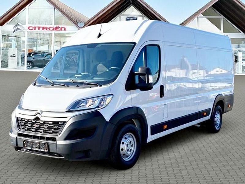 Gebraucht Citroën Jumper 165 PS (121 kW) 2024 Weiß Van / Kleinbus