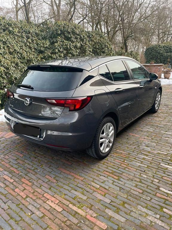 Gebraucht Opel Astra Edition 150 PS (110 kW) 2016 Grau Limousine