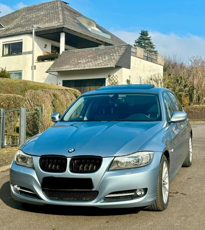 Silber Gebraucht 2009 BMW 335 Limousine | 5.980 € - Bild 1/4