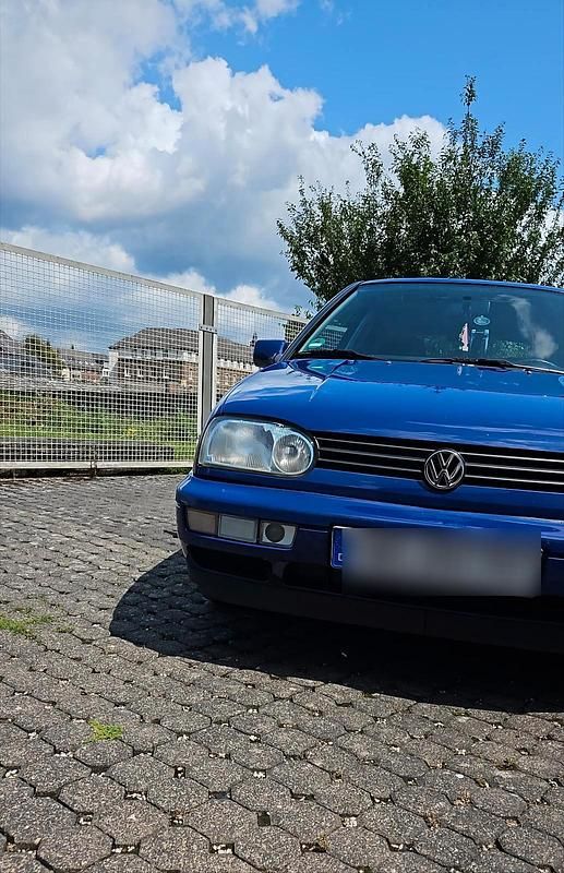 Gebraucht VW Golf III 90 PS (66 kW) 1994 Blau Kleinwagen