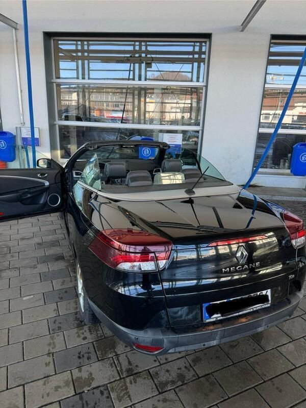 Schwarz Gebraucht 2011 Renault Mégane Cabriolet Cabrio | 6.850 € - Bild 1/4