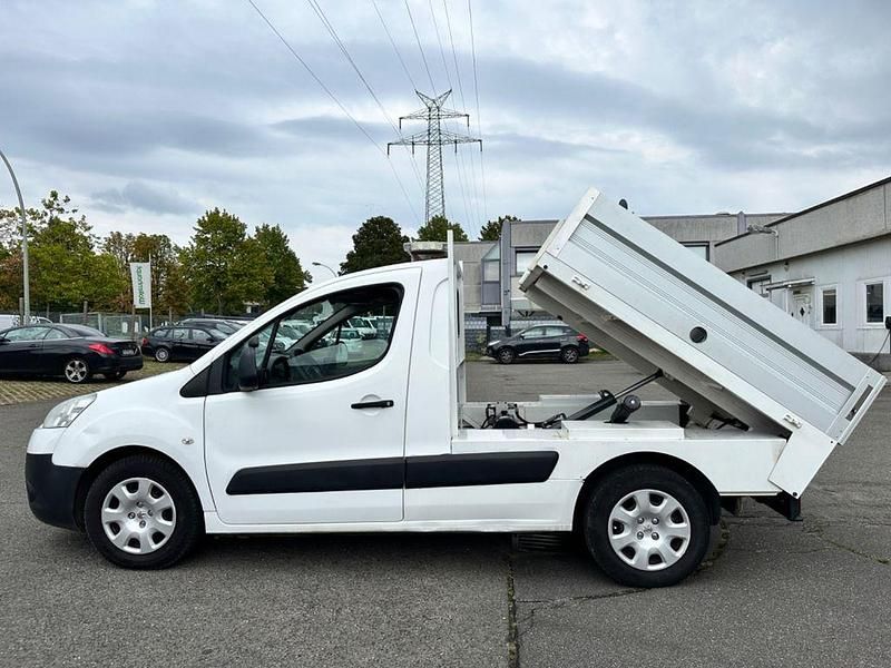 Weiß Gebraucht 2013 Peugeot Partner Van | 10.591 € - Bild 1/4