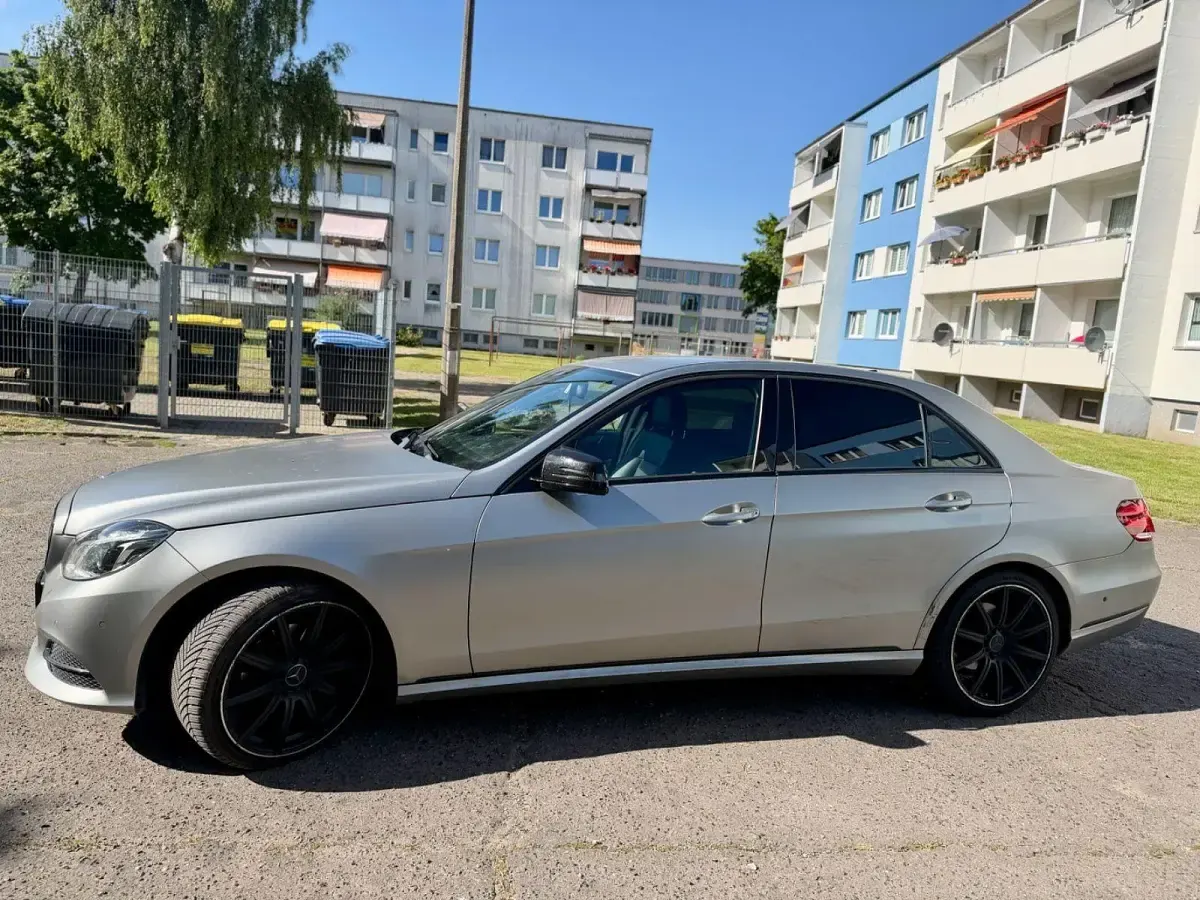 Gebraucht Mercedes 220 177 PS (130 kW) 2015 Schwarz Limousine