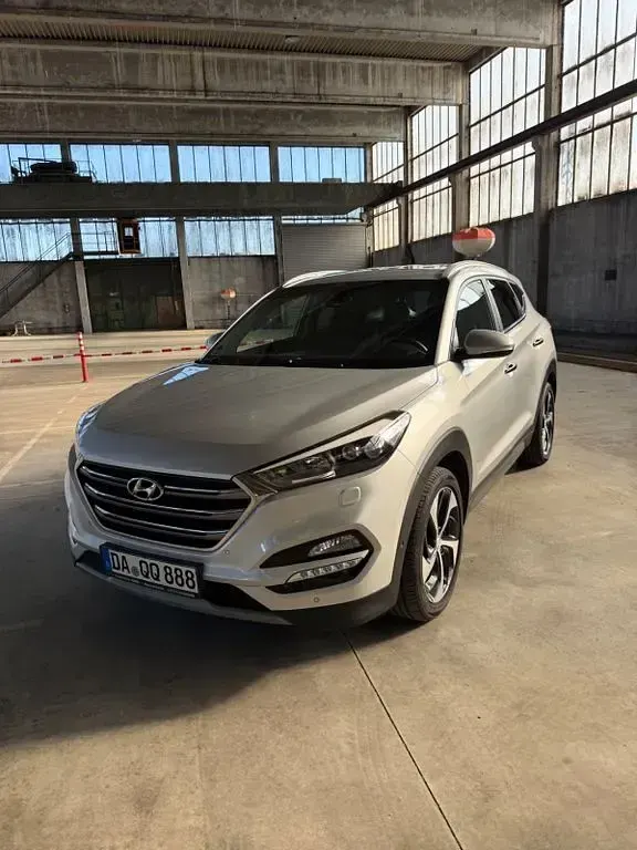 Gebraucht Hyundai Tucson Premium 141 PS (103 kW) 2017 Silber SUV