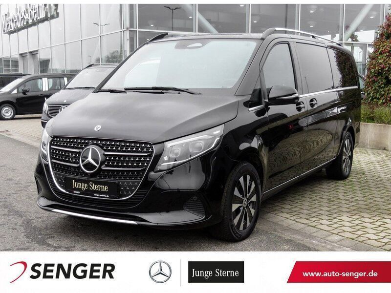 Schwarz Gebraucht 2024 Mercedes V300 Avantgarde Van / Kleinbus | 76.750 € (Etwas zu teuer) - Bild 1/4