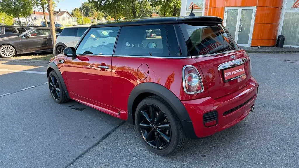 Gebraucht Mini John Cooper Works Chili 122 PS (89 kW) 2011 Chili (solar) red Kleinwagen