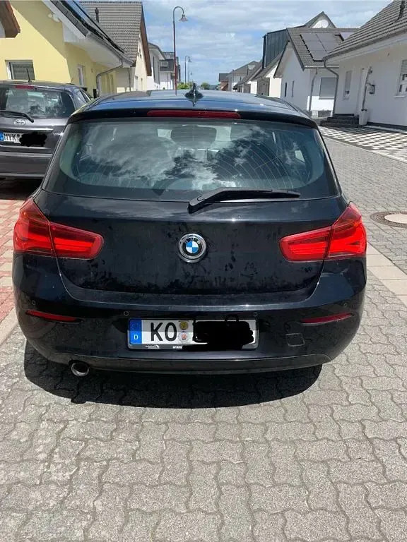 Gebraucht BMW 116 Advantage 109 PS (80 kW) 2018 Schwarz Kleinwagen