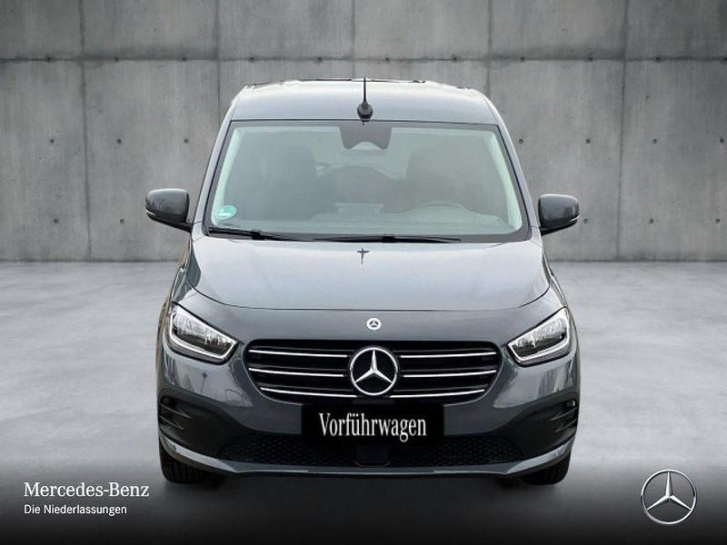 Gebraucht Mercedes T160 102 PS (75 kW) 2024 Grau Van / Kleinbus