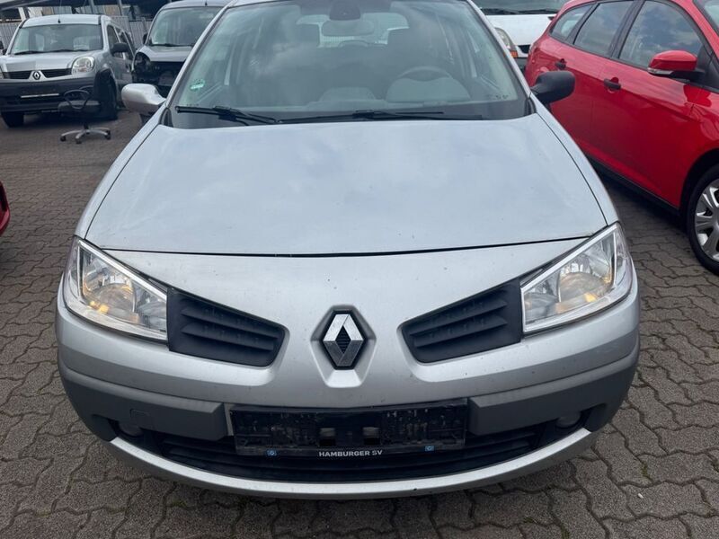 Grau Gebraucht 2007 Renault Mégane II Exception Limousine | 999 € (Guter Preis) - Bild 1/4