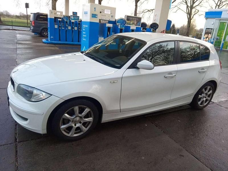 Gebraucht BMW 116 116 PS (85 kW) 2007 Weiß Kleinwagen
