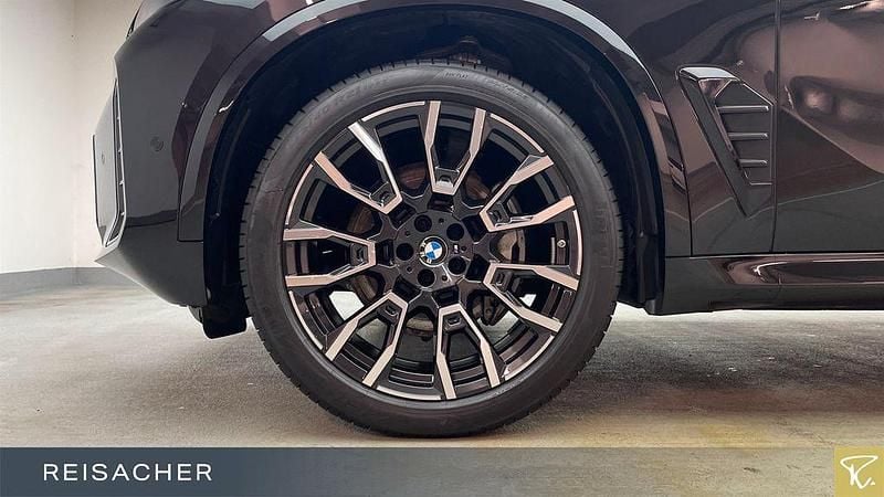 Gebraucht BMW X5 M Sport 352 PS (258 kW) 2025 Saphirschwarz metallic SUV