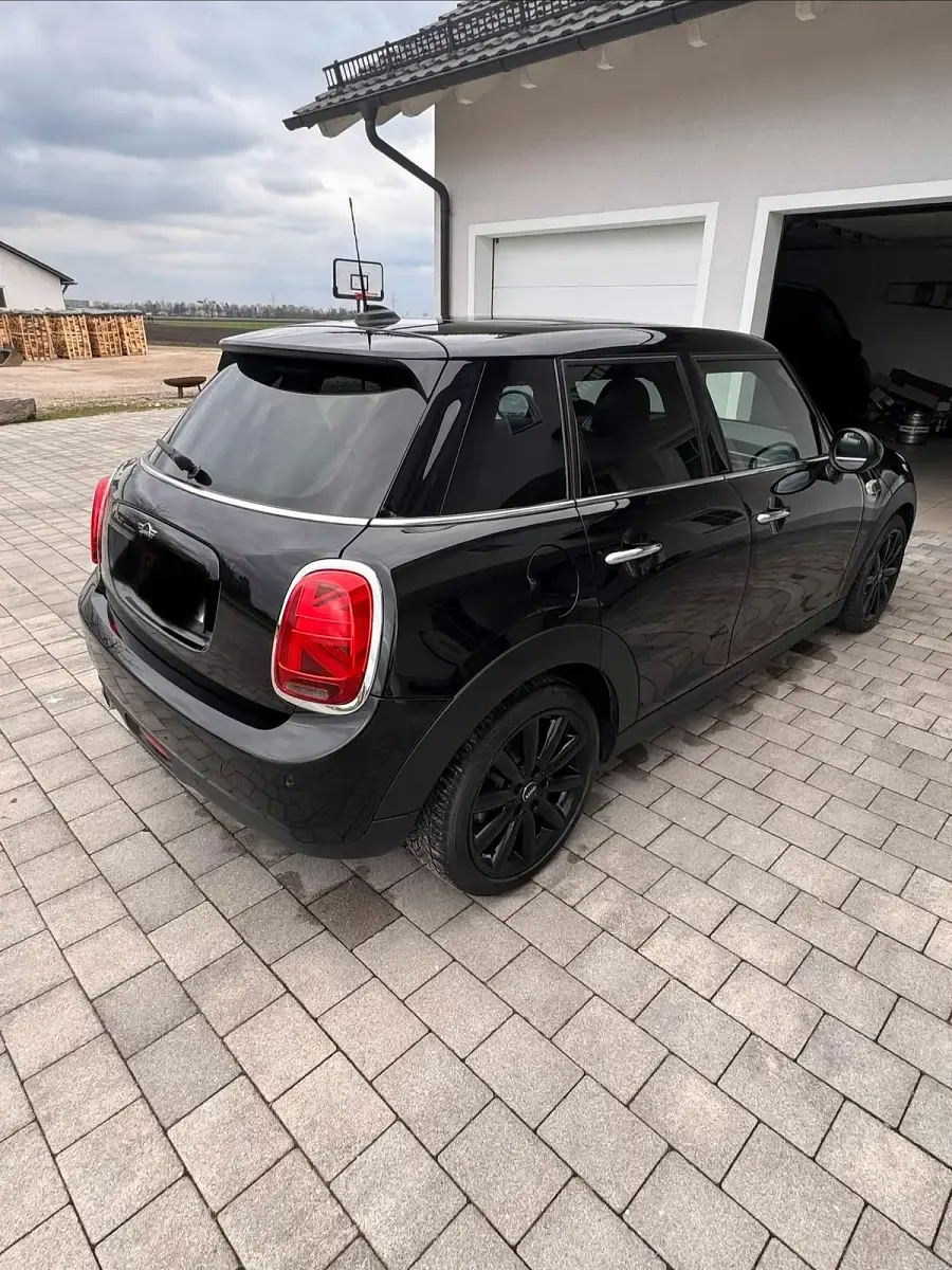 Gebraucht Mini Cooper 116 PS (85 kW) 2018 Schwarz Kleinwagen