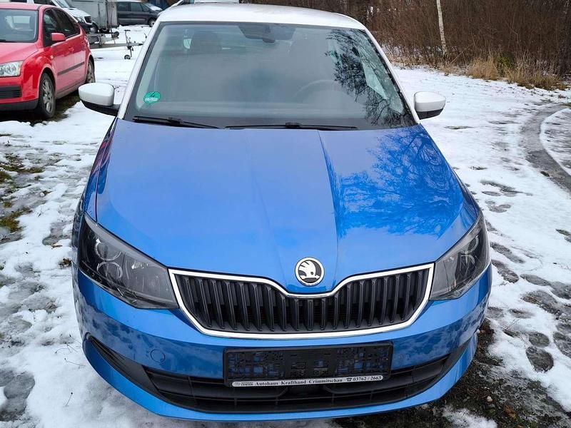 Gebraucht Skoda Fabia Ambition 90 PS (66 kW) 2016 Raceblau metallic Kleinwagen