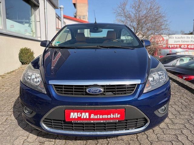 Gebraucht Ford Focus Cabriolet Titanium 145 PS (106 kW) 2009 Blau Cabrio
